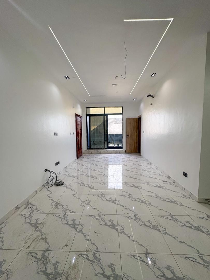 Luxury 2-Bedroom Apartment, Chevron Toll Gate, Lekki — photo 2