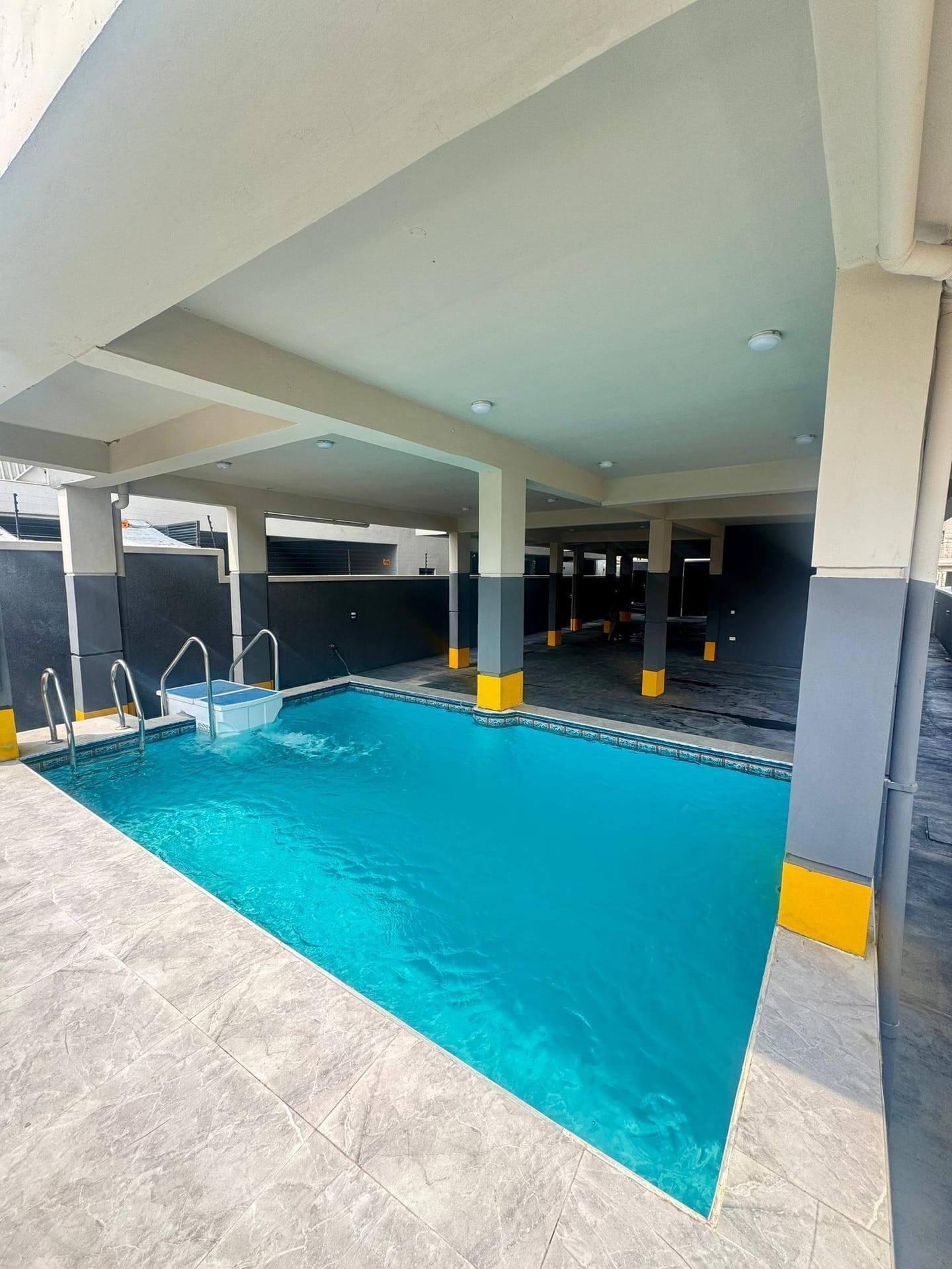 2-Bedroom Apartment & 3-Bedroom Maisonette with BQ, Lekki Phase 1 — photo 3