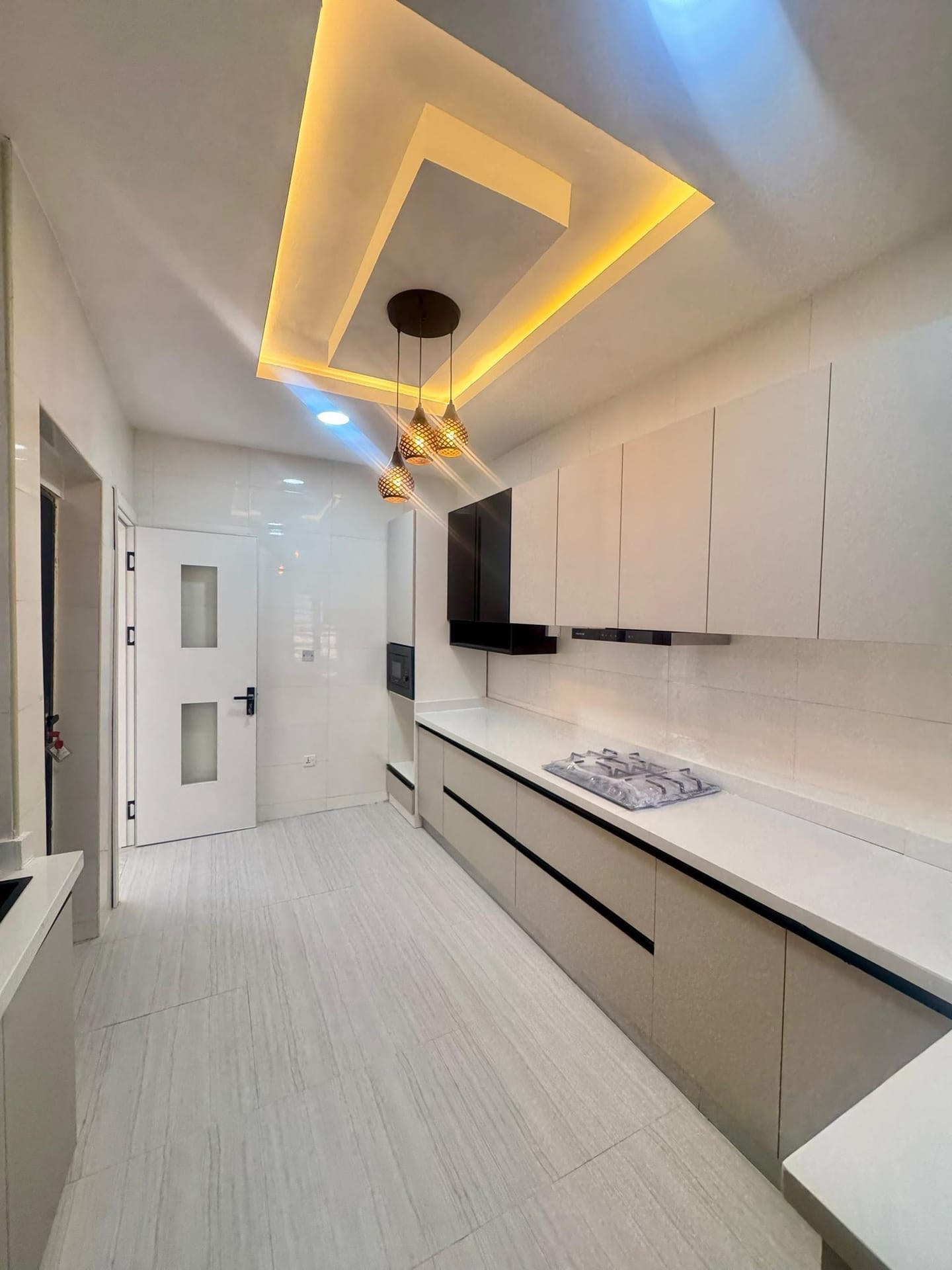 2-Bedroom Apartment & 3-Bedroom Maisonette with BQ, Lekki Phase 1 — photo 4
