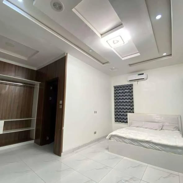 5-Bedroom Fully Detached Duplex with BQ, Chevron Drive, Lekki — All photos 4