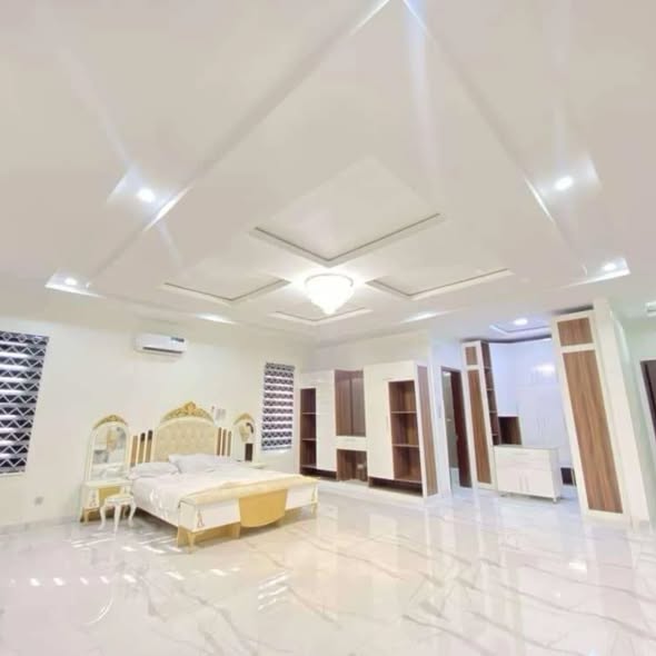 5-Bedroom Fully Detached Duplex with BQ, Chevron Drive, Lekki — All photos 5