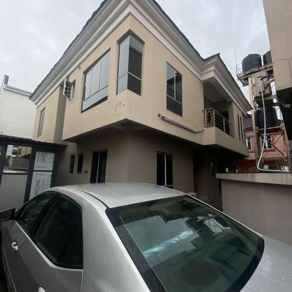Serviced 2-Bedroom Apartment, Agungi, Lekki — All photos 1